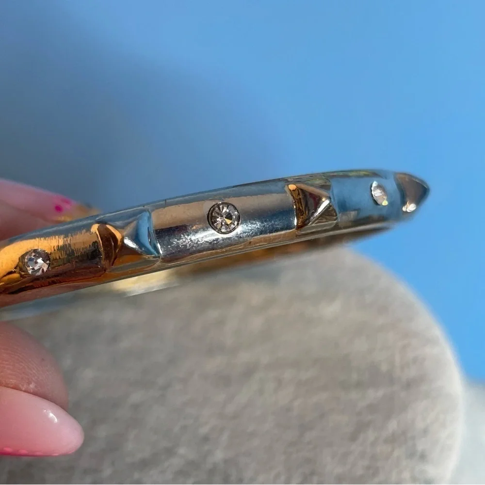 Hinged silver tone bangle bracelet with dog collar spikes and clear glass - Picture 3 of 6